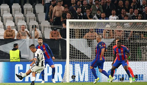Juventus 3-0 Barca Nga mu truoc tien dao Dybala hinh anh 3