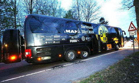 Khủng bố nhận trách nhiệm vụ đánh bom xe bus của Dortmund