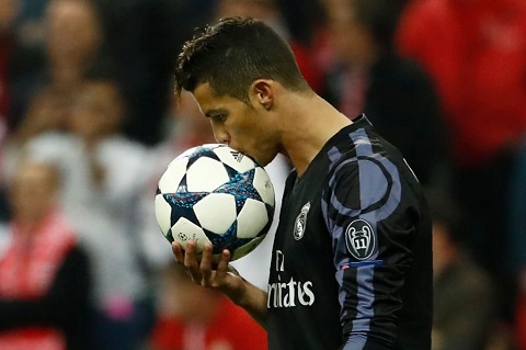 Tien dao Ronaldo noi gi truoc tran Real vs Bayern hinh anh 2