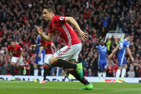 Herrera tỏa sáng trước Chelsea: Siêu anh hùng báo thù