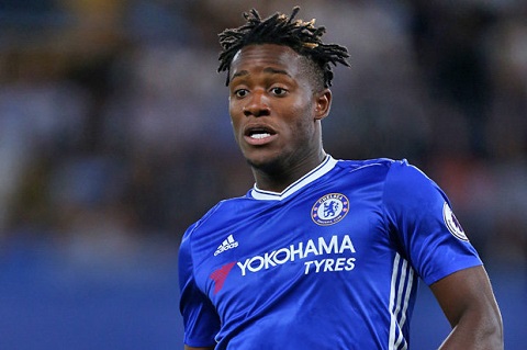 Batshuayi đưa ra tối hậu thư cho HLV Conte