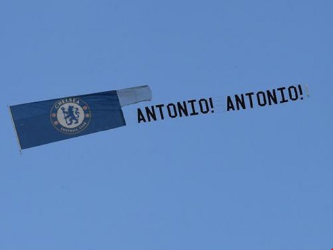 NHM Chelsea tin tuong tuyet doi vao HLV Antonio Conte hinh anh
