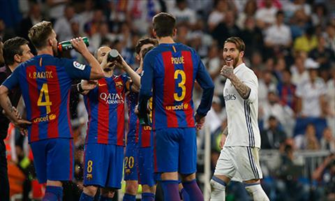 Trung vệ Pique: 'Ramos quá xứng đáng bị phạt thẻ đỏ