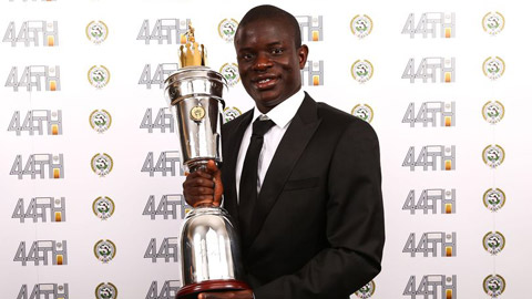 Vì sao Kante xứng đáng xuất sắc nhất Premier League 2016/17?