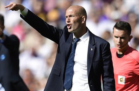 HLV Zidane lo so cho chan thuong cua sao Real hinh anh