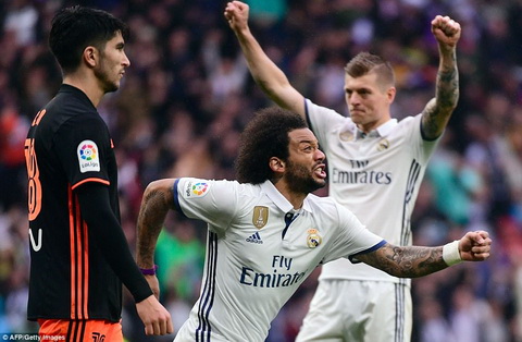 Marcelo kip thoi len tieng mang ve chien thang Real Madrid 2-1 Valencia.