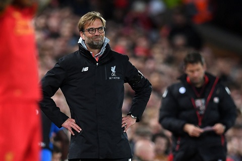 HLV Jurgen Klopp thấy buồn nôn vì bàn thua thứ hai