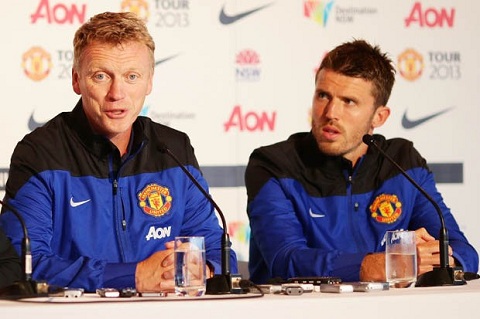 Carrick lên án David Moyes