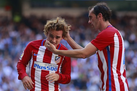 Tỏa sáng tại derby Madrid, Griezmann được HLV Simeone bật đèn xanh đến M.U