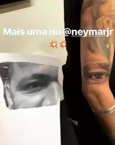 Neymar xam ca gia dinh len co the hinh anh