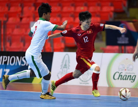 U20 Futsal Viet Nam danh roi chien thang tai U20 Futsal Chau A 2017 hinh anh
