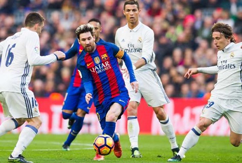 Xavi chỉ ra vấn đề lớn nhất của Ronaldo