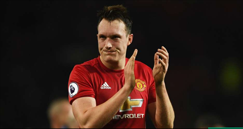 Jones sẵn sàng cạnh tranh vị trí với Lindelof ở M.U