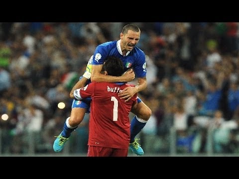 Chiellini danh gia cao thu mon Buffon hinh anh 2