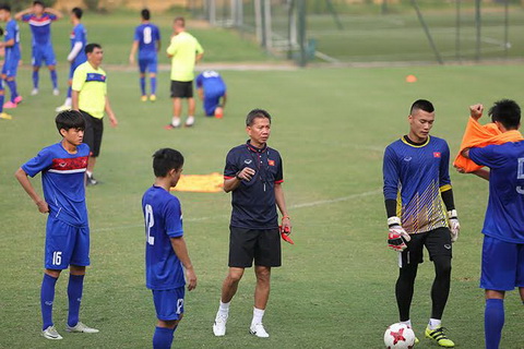HLV Hoang Anh Tuan nhan thay ro diem yeu the luc cua cau thu U20 Viet Nam.