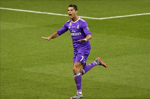 Tien dao Cristiano Ronaldo sap chuyen den PSG hinh anh 2