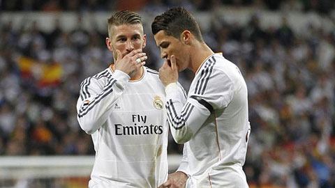 Ramos ngan can Ronaldo roi Real Madrid