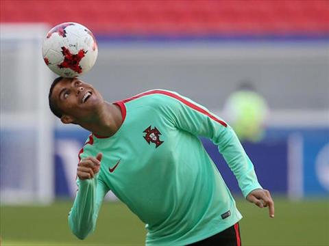 Ronaldo sắp chuyển đến PSG?