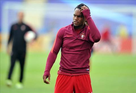 Renato Sanches nói gì khi được M.U và Barca quan tâm?