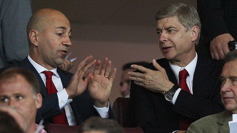 GDDH Ivan Gazidis hy vong cac CDV Arsenal dat long tin vao Arsene Wenger.