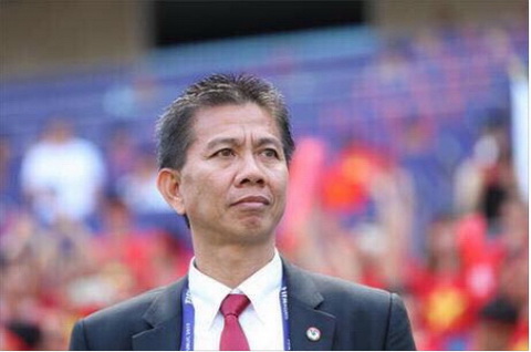 HLV Hoàng Anh Tuấn gây sốc khi lấp lửng chuyện chia tay