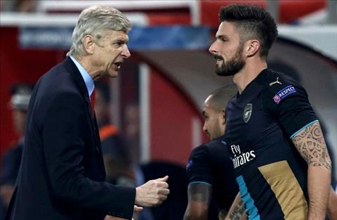 Giroud gửi lời tri ân tới thầy cũ Wenger