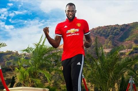 Góc nhìn: Thương vụ Lukaku chứng tỏ vị thế ông lớn của M.U
