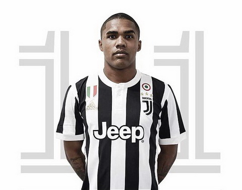 Douglas Costa da chinh thuc tro thanh nguoi cua Juventus.