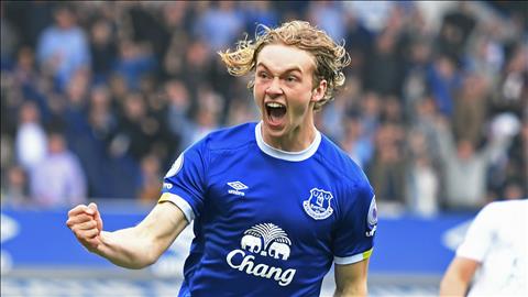 Chelsea bất ngờ muốn có sao trẻ Tom Davies