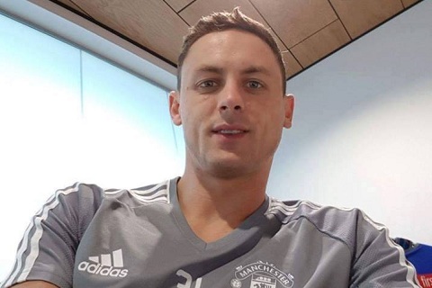 NÓNG: Nemanja Matic đã khoác lên mình chiếc áo của Man United