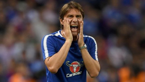 HLV Conte xin lỗi BLĐ Chelsea