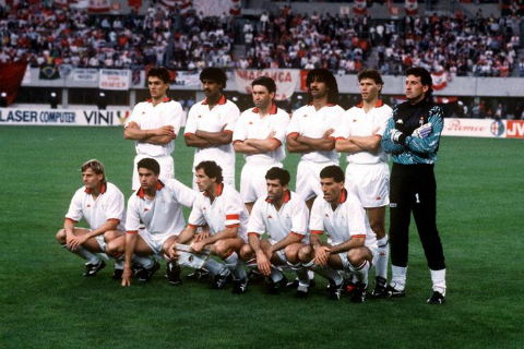 AC Milan 1988: Chuyen ben trong de che chinh phat cua Arrigo Sacchi5