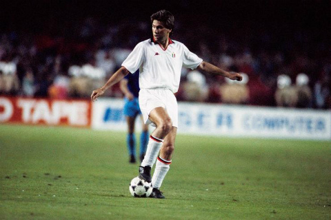 AC Milan 1988: Chuyen ben trong de che chinh phat cua Arrigo Sacchi1