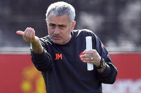5 câu hỏi dành cho Mourinho ở mùa giải 2017/18