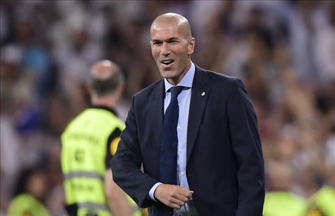 Zidane lang lang khi Real them mot lan ha nhuc Barca hinh anh