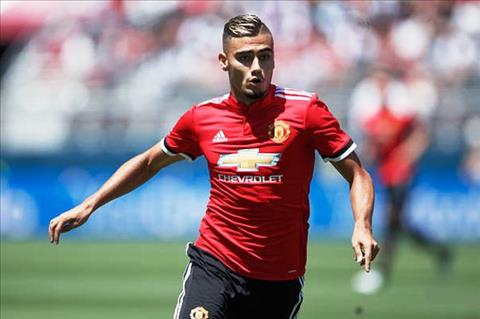 Góc M.U: Không Perisic, Mourinho hãy hài lòng với Pereira