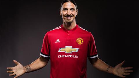 Ibrahimovic noi gi sau khi tro lai khoac ao MU hinh anh