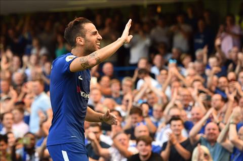 Fabregas: Tôi sẵn sàng giúp đỡ các cầu thủ trẻ