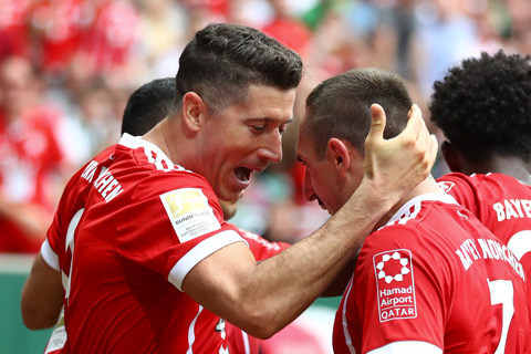 Bremen 0-2 Bayern Munich Goi ten Robert Lewandowski hinh anh
