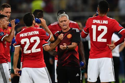 Real ở đẳng cấp khác so với M.U? Mourinho, đúng rồi đấy!
