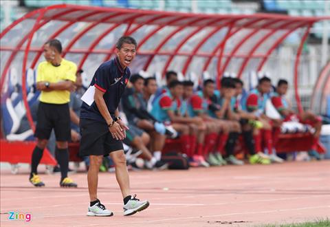 HLV Hoàng Anh Tuấn tỏ ra khiêm tốn sau trận U18 Việt Nam 3-0 U18 Indonesia