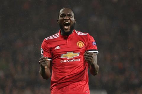 Cựu sao Chelsea khẳng định Lukaku hay hơn Morata