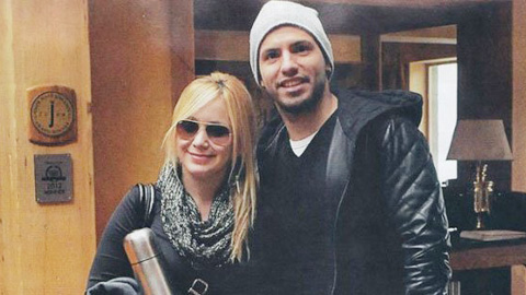 Nhờ bố kèm bồ, tiền đạo Aguero vẫn thất tình