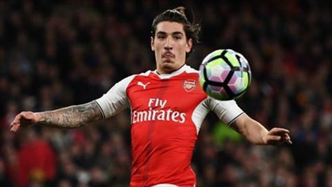 Juventus tiếp cận hậu vệ Arsenal