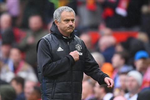 Mourinho khẳng định không hề quan tâm tới Man City