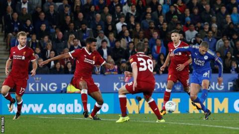 Klopp dien tiet sau tran Leicester 2-0 Liverpool hinh anh