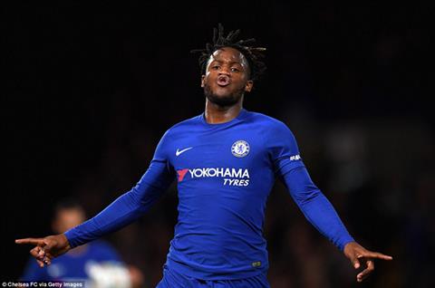 Tiền đạo Batshuayi rời Chelsea gia nhập Valencia dạng cho mượn hình ảnh