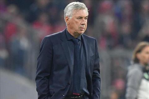 Nguoi cu khuyen Bayern tin tuong HLV Ancelotti hinh anh