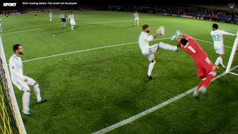 Sergio Ramos thanh minh ve tinh huong nhay cam o tran thang Dortmund hinh anh