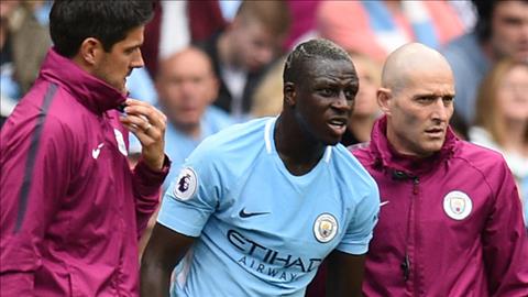 Đang chấn thương nặng, Mendy vẫn gây rắc rối cho Man City